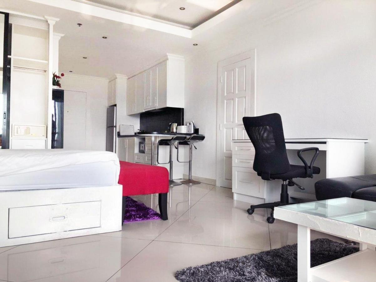 Vtsix At View Talay 6 Hotell Pattaya Exteriör bild