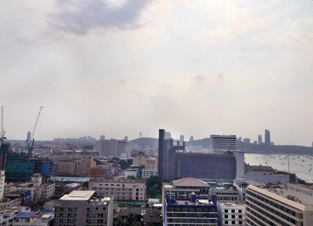 Vtsix At View Talay 6 Hotell Pattaya Exteriör bild