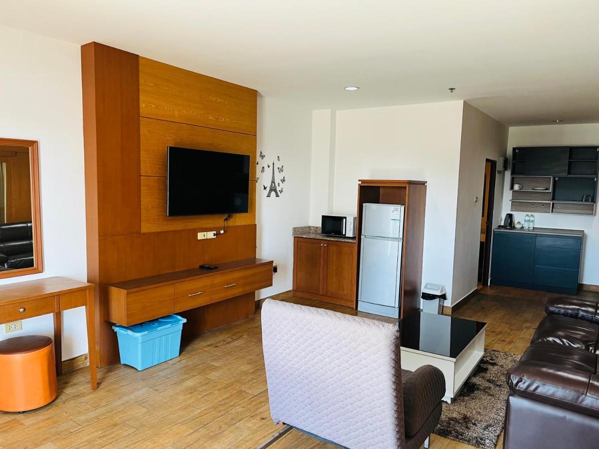Vtsix At View Talay 6 Hotell Pattaya Exteriör bild