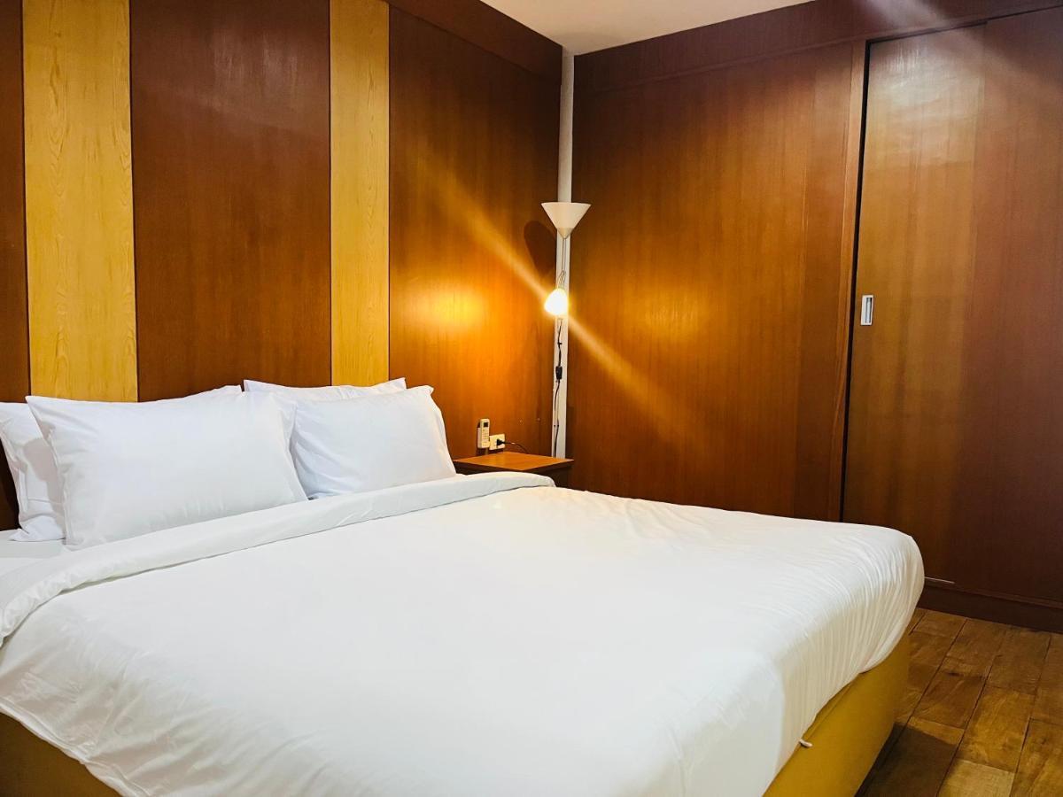Vtsix At View Talay 6 Hotell Pattaya Exteriör bild