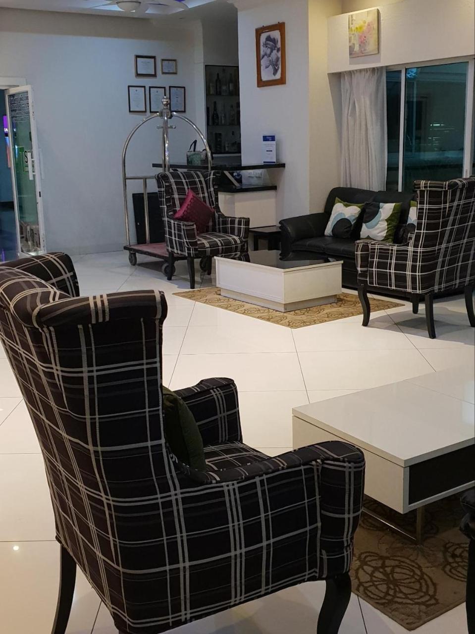 Vtsix At View Talay 6 Hotell Pattaya Exteriör bild