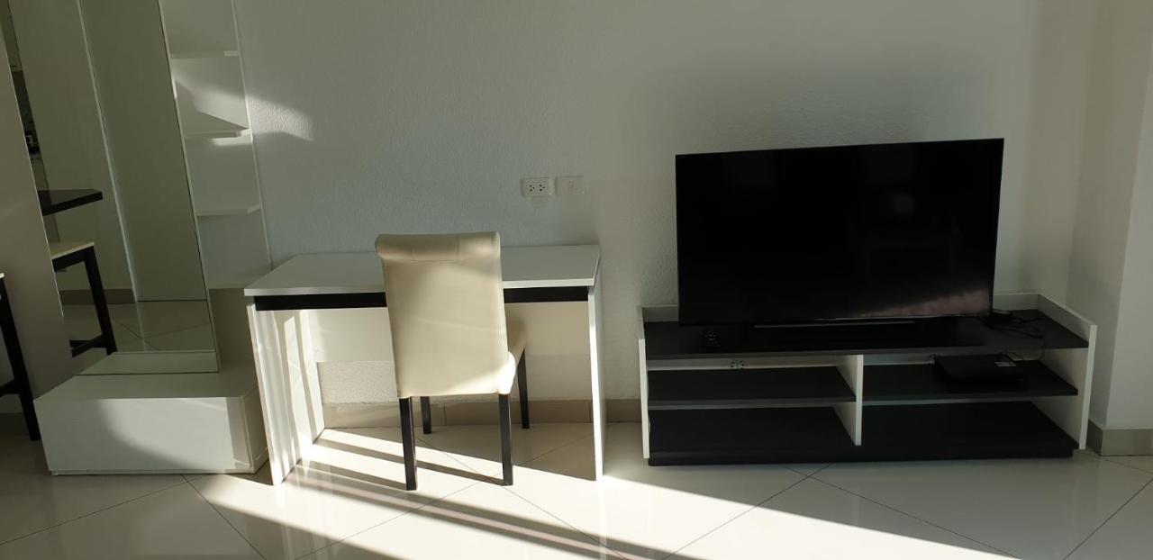 Vtsix At View Talay 6 Hotell Pattaya Exteriör bild