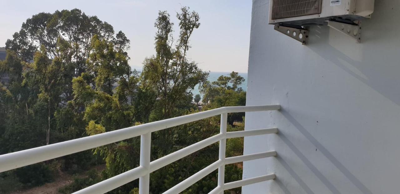 Vtsix At View Talay 6 Hotell Pattaya Exteriör bild