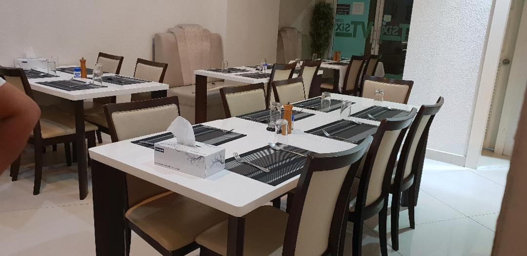 Vtsix At View Talay 6 Hotell Pattaya Exteriör bild